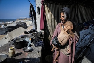 محاصره بی‌رحمانه غزه حکایت از مرگ کودکان و سالمندان بر اثر گرسنگی و سوءتغذیه دارد