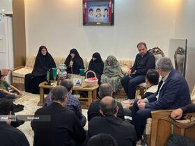 دیدار و تکریم خادمیاران رضوی منطقه 14 تهران با خانواده شهیدان محمدعلی،علی اصغر و جواد امینی بیات