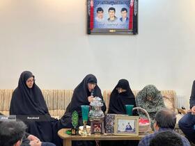 دیدار و تکریم خادمیاران رضوی منطقه 14 تهران با خانواده شهیدان محمدعلی،علی اصغر و جواد امینی بیات