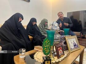 دیدار و تکریم خادمیاران رضوی منطقه 14 تهران با خانواده شهیدان محمدعلی،علی اصغر و جواد امینی بیات