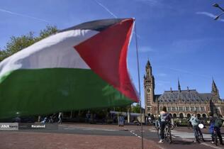 تداوم تظاهرات در کشورهای جهان در محکومیت سیاست گرسنگی دادن به مردم غزه