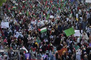 تداوم تظاهرات در کشورهای جهان در محکومیت سیاست گرسنگی دادن به مردم غزه