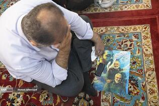 اجتماع مردم کنار مزار شهید سپهبد سلامی در ایام اربعین فرمانده دلاور سپاه اسلام