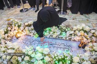 فرزند سپهبد شهید حسین سلامی فرمانده دلاور سپاه اسلام بر مزار پدر در حرم حضرت عبدالعظیم الحسنی(ع)