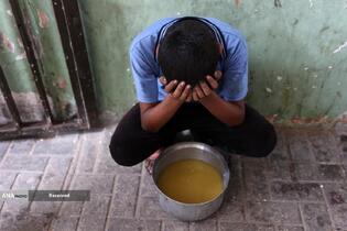 شهرک نشینان صهیونیست مسیر کامیون‌های حامل آرد به نوار غزه را بستند