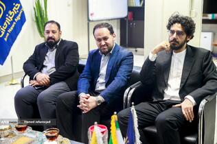 محمد حاجی&zwnj;میرزایی مدیرعامل بنیاد ملی بازی&zwnj;های رایانه&zwnj;ای، محمدصادق افراسیابی معاون راهبردی و عضو هیات مدیره بنیاد ملی بازی&zwnj;های رایانه&zwnj;ای و احسان هوشیارگر مدیر ارتباطات و امور بین&zwnj;الملل بنیاد ملی بازی&zwnj;های رایانه&zwnj;ای