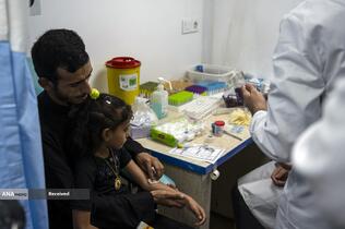 خدمت‌رسانی بیمارستان سیار برکت در عمود ۹۸۹ طریق الحسین