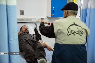 خدمت‌رسانی بیمارستان سیار برکت در عمود ۹۸۹ طریق الحسین