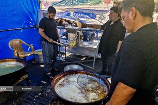 برپایی موکب خادمیاران و یاوران رضوی منطقه دارالمومنین در مسیر پیاده‌روی جاماندگان اربعین