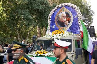 مراسم تشییع پیکر استاد فقید محمود فرشچیان