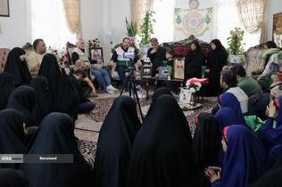 دیدار خادمیاران رضوی با خانواده شهید علیرضا قنبری