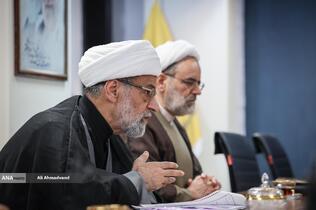 نشست تفاهم فی مابین دانشگاه آزاد اسلامی و مرکز مدیریت حوزه علمیه قم با حضور  حجت&zwnj;الاسلام و المسلمین دکتر حسن خیری رییس دانشگاه آزاد اسلامی قم ،اعضای اطلاع رسانی و محمدمهدی خیرجو مدیرعامل خبرگزاری آنا