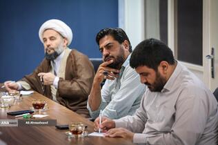 نشست تفاهم فی مابین دانشگاه آزاد اسلامی و مرکز مدیریت حوزه علمیه قم با حضور  حجت&zwnj;الاسلام و المسلمین دکتر حسن خیری رییس دانشگاه آزاد اسلامی قم ،اعضای اطلاع رسانی و محمدمهدی خیرجو مدیرعامل خبرگزاری آنا