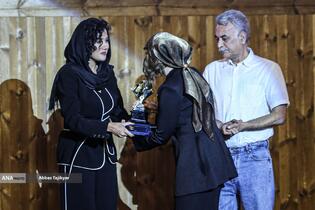 پریناز ایزدیار بازیگر سینما