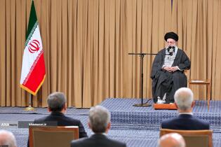 دیدار رئیس‌جمهور و اعضای هیئت دولت با مقام معظم رهبری