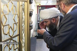 مراسم افتتاح نمایشگاه « آیینه‌های نعت» آیین گرامیداشت ۱۵۰۰مین سالگرد میلاد پیامبر اکرم(ص) با حضور حجت‌الاسلام والمسلمین محمد قمی رییس سازمان تبلیغات اسلامی