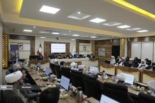 نشست تقریبی جمعی از علمای شیعه و اهل تسنن در مشهد مقدس