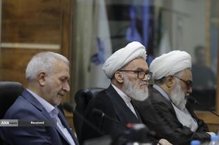 نشست تقریبی جمعی از علمای شیعه و اهل تسنن در مشهد مقدس