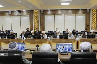 نشست تقریبی جمعی از علمای شیعه و اهل تسنن در مشهد مقدس