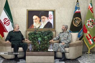 دیدار فرمانده کل سپاه با فرمانده کل ارتش