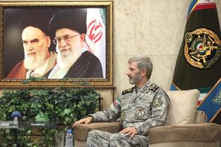 دیدار فرمانده کل سپاه با فرمانده کل ارتش