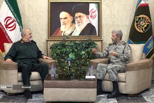 دیدار فرمانده کل سپاه با فرمانده کل ارتش