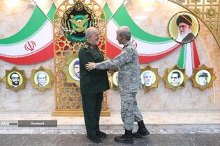 دیدار فرمانده کل سپاه با فرمانده کل ارتش