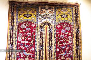 نمایشگاه آثار منتخب گنجینه آستان قدس رضوی