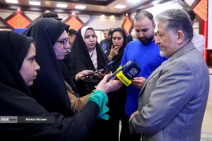 تقدیر از مدال آوران هفدهمین دوره المپیاد پزشکی دانشگاه آزاد اسلامی