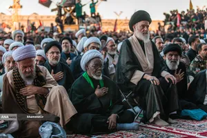  مراسم اقامه نماز بر پیکر مطهر رهبر شهید انقلاب در حرم رضوی 