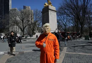  اعتراضات ضد جنگ بر علیه دوناد ترامپ در سراسر ایالات متحده آمریکا و کشورهای اروپایی با عنوان &laquo;نه به پادشاهی&raquo; آغاز شد. 