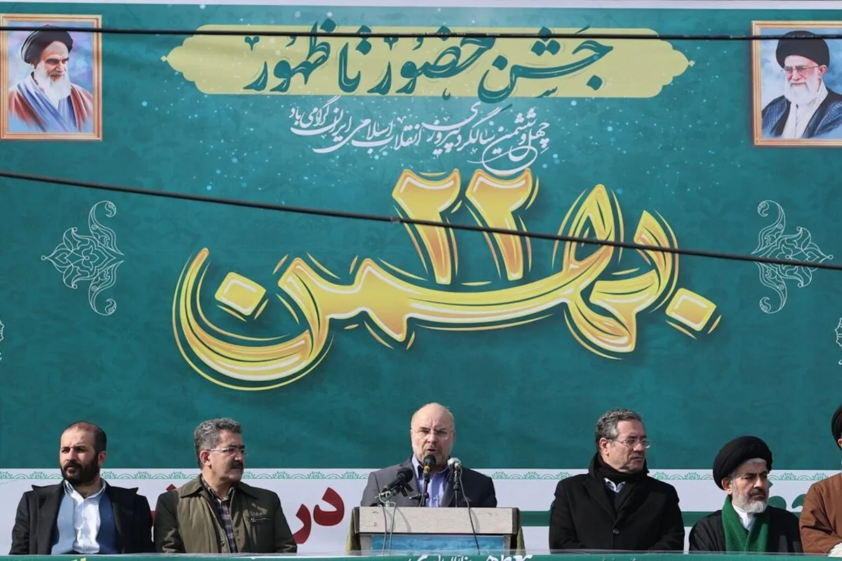 قالیباف: ما مکلفیم مشکلات اقتصادی را به سمتی ببریم که بتوانیم آن‌ها را حل کنیم
