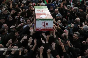 تشییع پیکر شهیدان لاریجانی، سلیمانی و شهدای ناو دنا