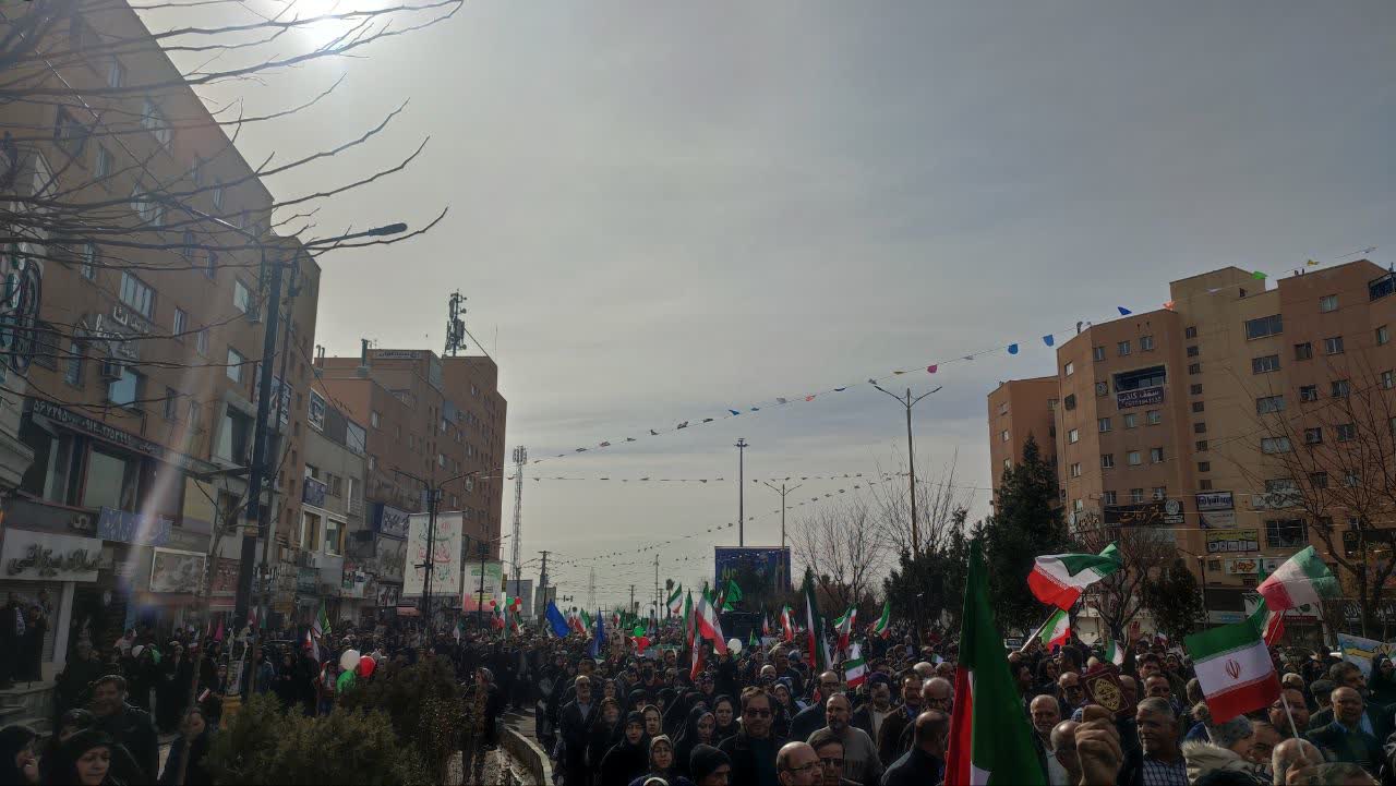 ۲۲ آیینه همبستگی و حضور مردمی در ۲۲ بهمن تماشایی ۱۴۰۴ در استان‌ها