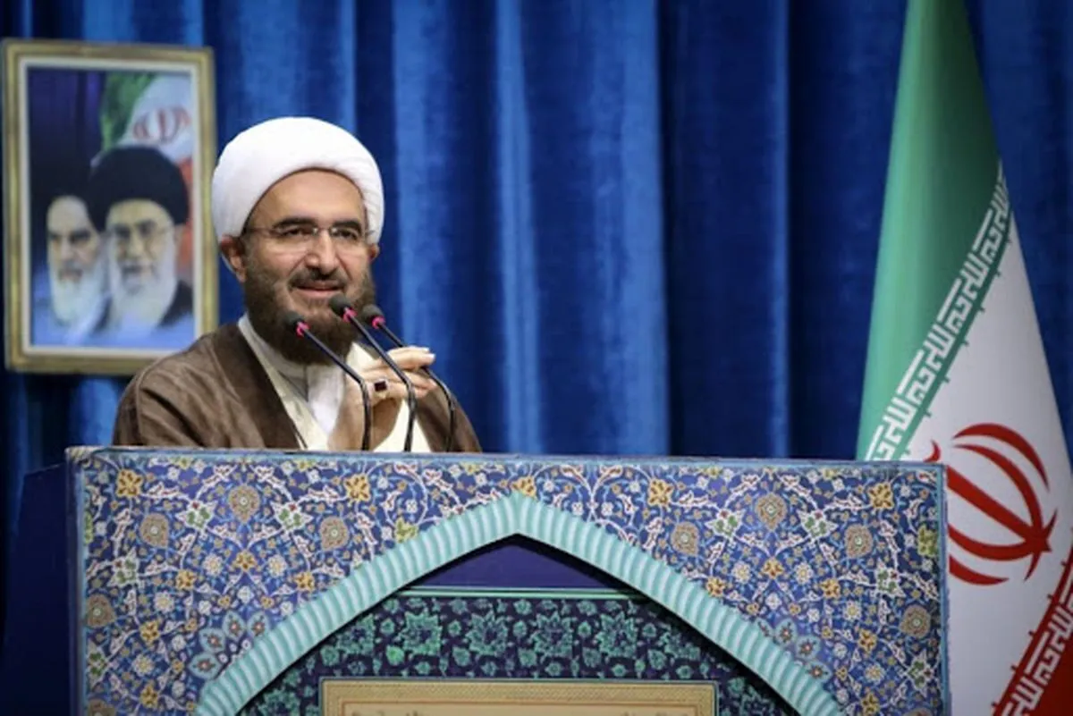 حاج علی اکبری: عناصر بداخلاق و بدقلم و دوقطبی ساز را کنار بگذاریم/ وحدت و انسجام فتح الفتوح دفاع مقدس ۱۲ روزه است