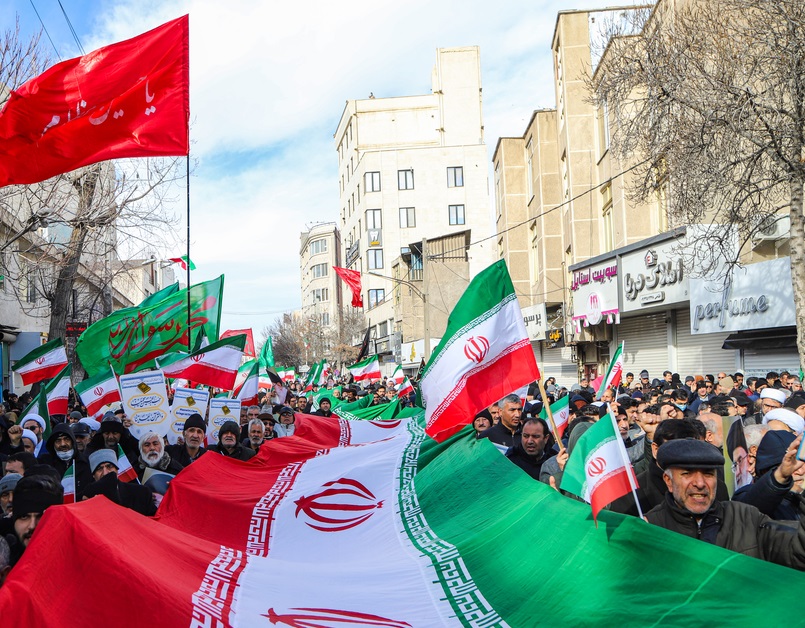 فیلم و عکس| راهپیمایی سراسری در ایران اسلامی؛ مردم با حضور حماسی اقدامات اغتشاشگران مسلح را محکوم کردند