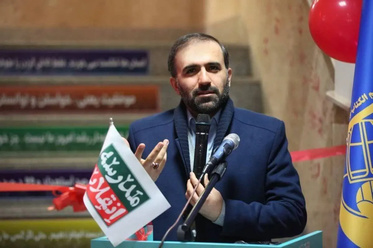 مدرسه انقلاب، نقطه آغاز تحول فرهنگی با محوریت دانش‌آموزان
