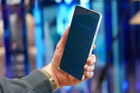 شیائومی و ویوو نمایشگرهای ضدجاسوسی را به پرچمداران جدید خود می‌آورند