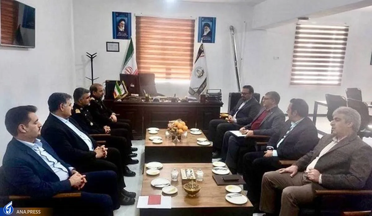 چشم‌انداز دانشگاه آزاد تبدیل‌شدن به مرکز علمی حل مسئله