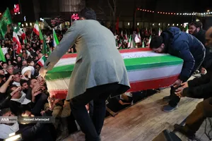  اجتماع مردمی در خونخواهی امام شهید امت - خیابان پیروزی چهارراه کوکاکولا