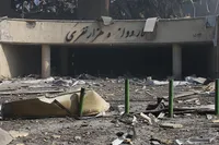 تجاوز هوایی آمریکایی - صهیونیستی به ورزشگاه ۱۲هزار نفری آزادی