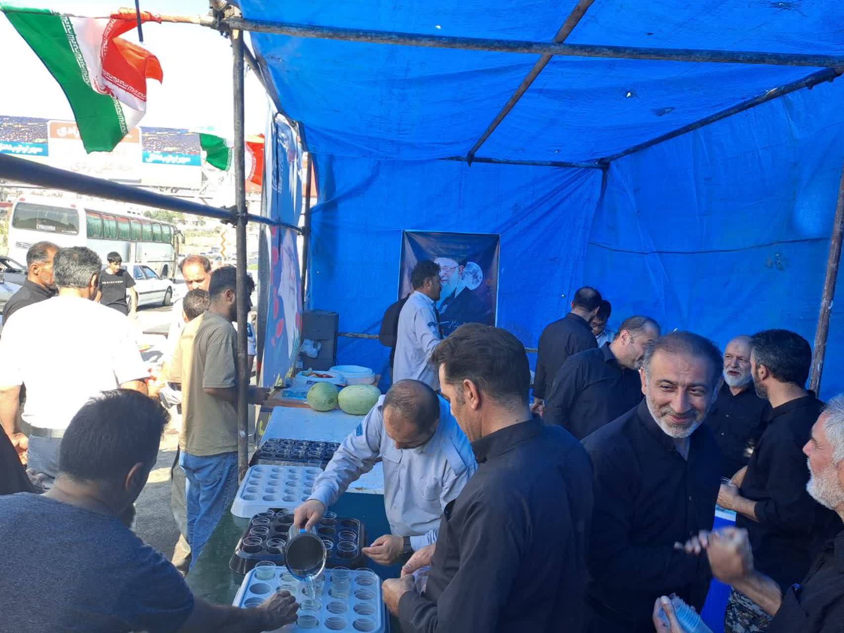 تکاپوی خدمت در مسیر بازگشت؛ دانشگاه علوم و فناوری پردیس، پناهگاهی برای استراحت و تجدید قوای زائران تکاپوی خدمت در مسیر بازگشت؛ دانشگاه علوم و فناوری پردیس، پناهگاهی برای استراحت و تجدید قوای زائران