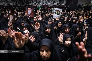 دومین شب مراسم عزاداری حضرت اباعبدالله الحسین(ع) از طرف رهبر انقلاب