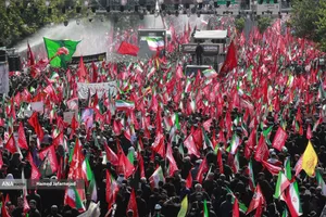 تشییع پیکر مطهر آقای شهید ایران و خانواده ایشان