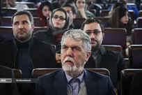 وزیر فرهنگ: هزاران هنرمند ملی و استانی در کنار مام وطن ایستاده‌اند
