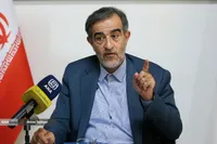 تأکید رئیس جهاد دانشگاهی بر ضرورت بازنگری در مقررات برای تجاری‌سازی فناوری/ دانشگاهیان منتظر دعوت‌نامه برای حل مشکلات کشور نمانند+فیلم