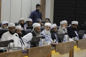 نشست تقریبی جمعی از علمای شیعه و اهل تسنن در مشهد مقدس