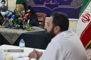 سارا طالبی معاون فرهنگی ـ تبلیغی مرکز مدیریت حوزه&zwnj;های علمیه خواهران سراسر کشور در نشست تشریح برنامه&zwnj;های حوزه&zwnj;های علمیه خواهران در ایام محرم