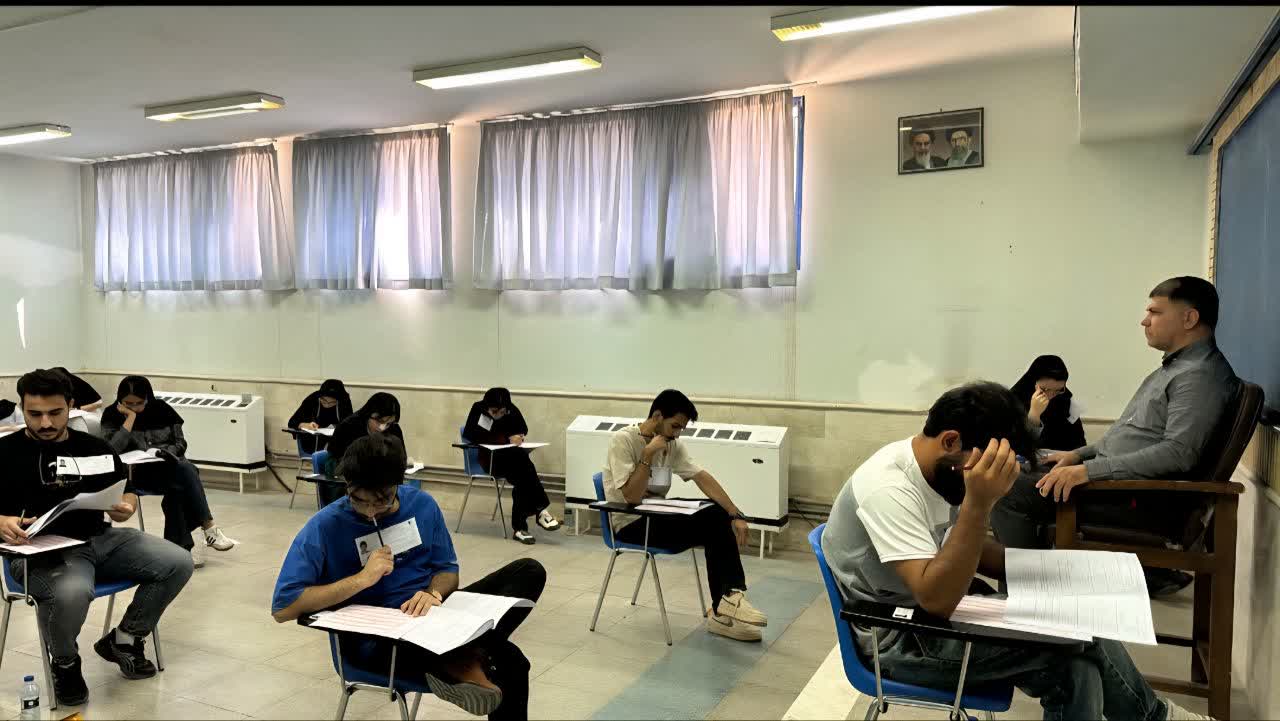 عبور ۲۰ دانشجوی پزشکی بجنورد از ایستگاه علوم پایه؛ آزمونی سرنوشت‌ساز در مسیر پزشک‌شدن