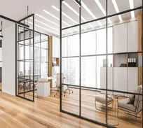 پارتیشن شیشه‌ای بهتر است یا ام دی اف؟